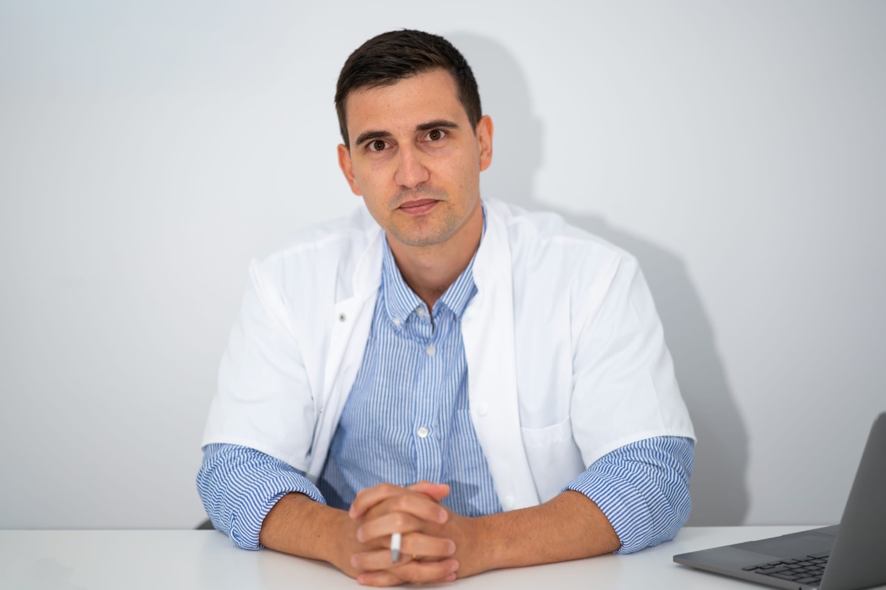 Dr. Leonardo Tillieci Minnetti în cabinet